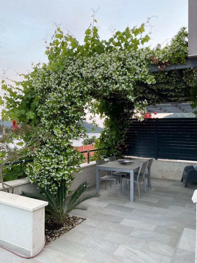Villa Iva Lastovo Uble Εξωτερικό φωτογραφία